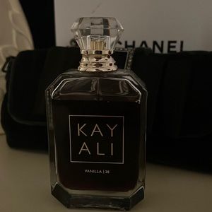 kayali vanilla 28 perfume